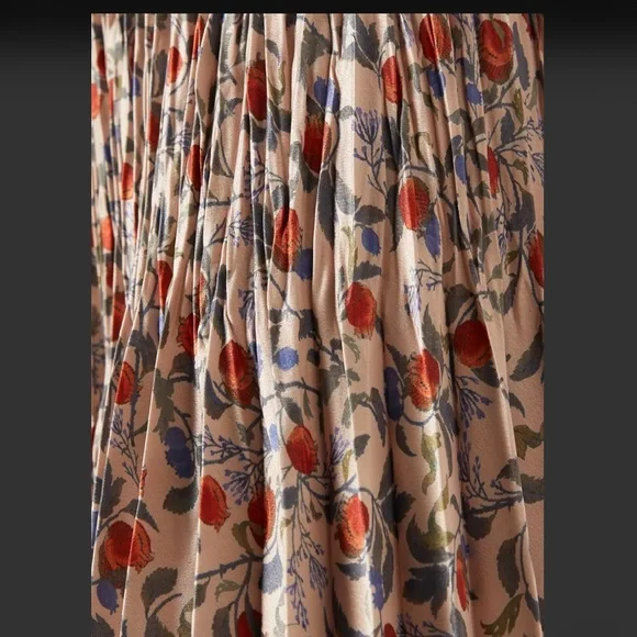 NWT Vince Pleated Maxi Dress - Size M - Picture 8 of 12